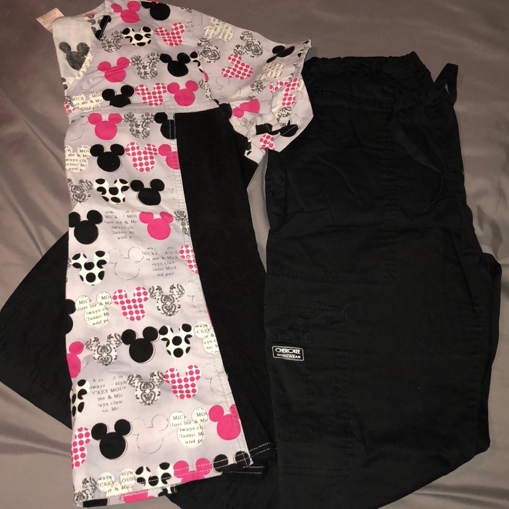 Scrub Set 👩🏼‍⚕️